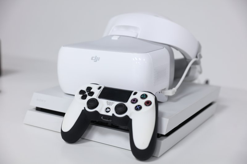 DJI Goggles How to Play Games and Watch Movies